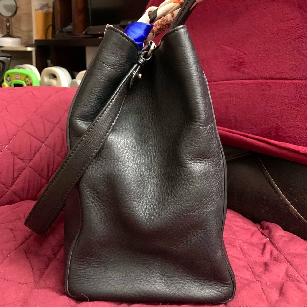 💯 Authentic Fendi 2jours Saffiani Large 2-Way Bag - Picture 4 of 17